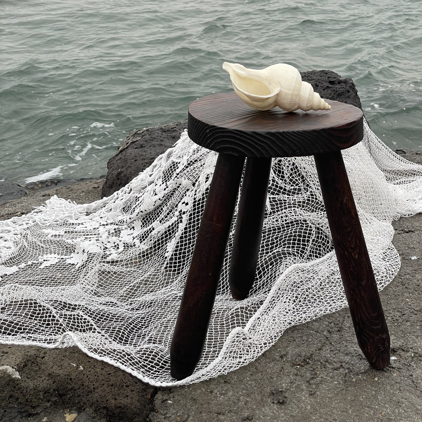 no. 85 - le tabouret de ferme