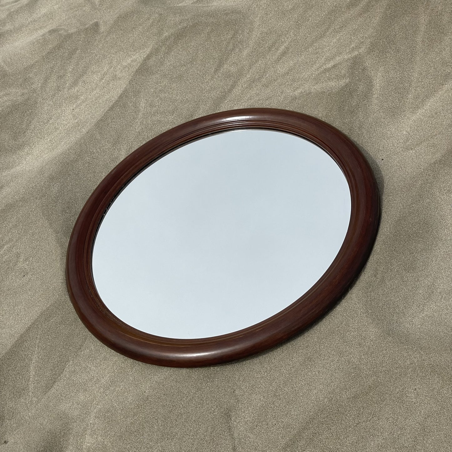 no. 153 - le miroir en bois