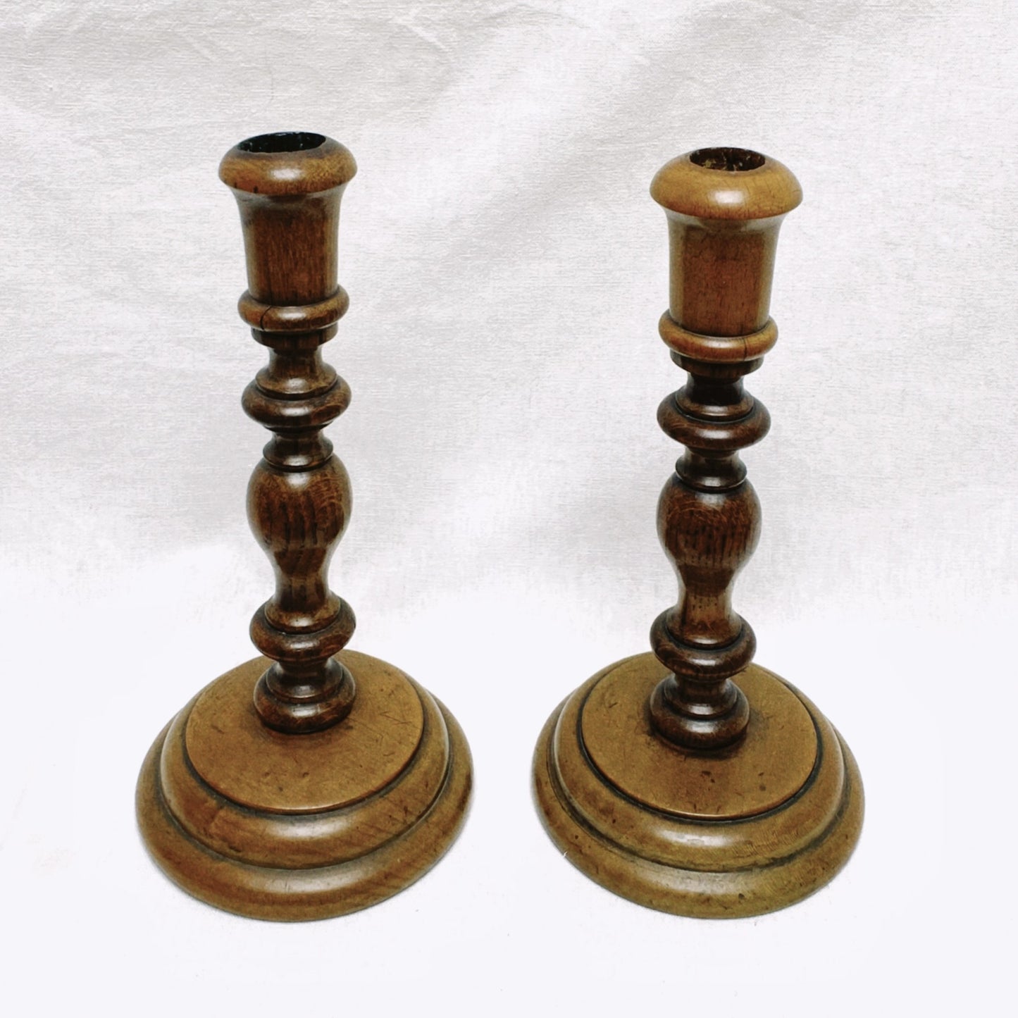 no. 48 - les bougeoirs en bois