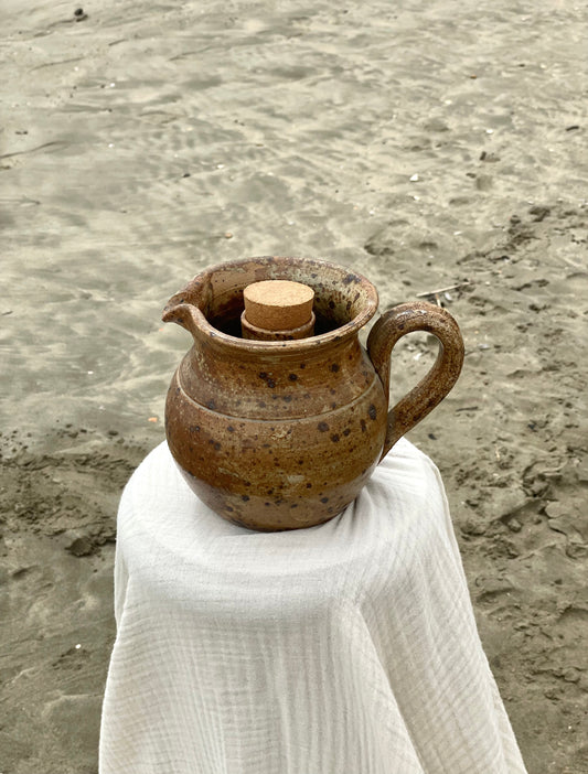 no. 151 - le pichet en grès antique