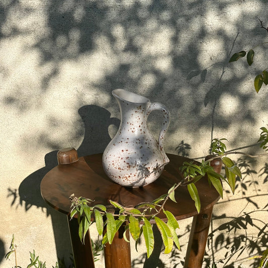 no. 119 - le pichet en grès blanc