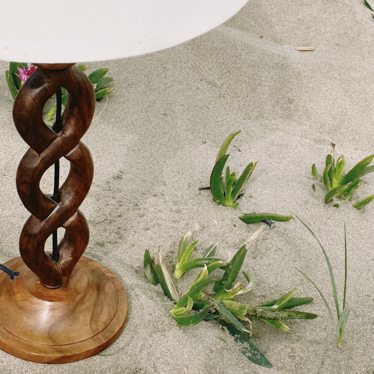 no. 115 - la lampe en bois