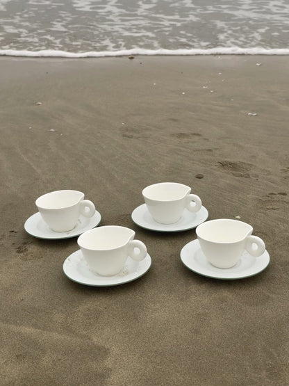 no. 147 - les tasses porcelaine